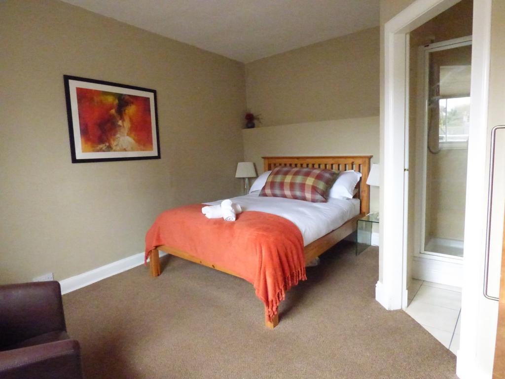 Rooms At Ravenous Beastie South Queensferry Pokoj fotografie